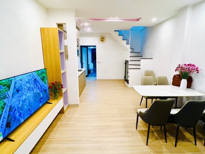 Bán tt đhsp trần quốc hoàn 120m2 giá 3.28 tỷ cầu giấy, ô tô 3