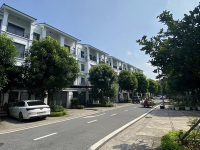 Bán sim vip tứ 6 Viettel đẹp. 1726