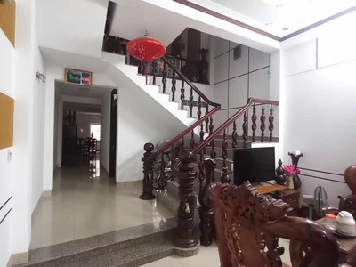 Mt đường 10.5m nguyễn hữu tiến gần thăng long, 100m2 3 mê, 5.x tỷ 0
