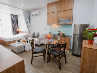 Cho thuê căn hộ tầng 5 Vinhomes Marina, 2 p.ngủ, DT: 75m2. 0