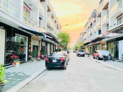 Bán nhà liền kề xây 4 tầng tại Khu đô thị Him Lam Hùng vương, Tặng kèm nối thất xịn sò. 0
