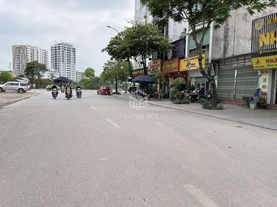 Bán nhà 2 tầng Phố Trạm - DT: 82m2 mặt 64 Cổ Linh - View dự án đất đấu giá Phường Long Biên. 0