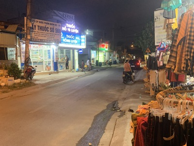 Chính chủ bán nhà đường DX06, Phường Tân Vĩnh Hiệp, Tân Uyên - khu kinh doanh sầm uất nhất phường. 4