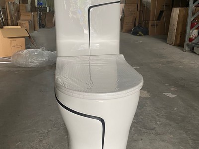 Bồn cầu liền khối, bệt liền khôi trắng sọc đen chống ố vàng 0