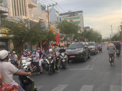 Đất xây biệt thự 10 x 27m - huỳnh tấn phát - cách phú mỹ hưng -q.7 3phút . chỉ 62t/m2 3