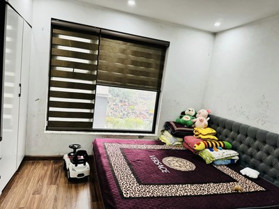 Bán nhà ngọc khánh 35m 4 tầng mặt tiền 4m 5ty 2