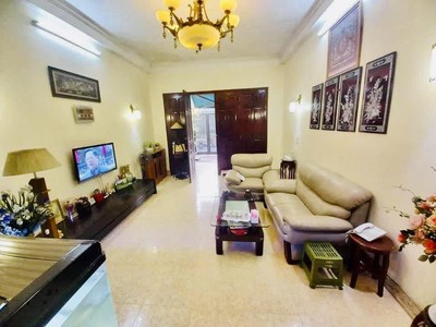 Bán nhà phố trần duy hưng - vieww mặt hồ - oto vào nhà - giá chỉ 2xx/m2 - khu vực hiếm nhà bán, 2