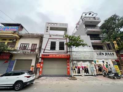 Chính chủ cần cho thuê nhà 4 tầng tại 112 hùng vương tích sơn. 0