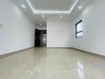 Bán nhà Hồ Tùng Mậu, 54m2 xây mới 7 tầng lô góc 2 mặt ngõ ô tô 7 chỗ vào nhà 4