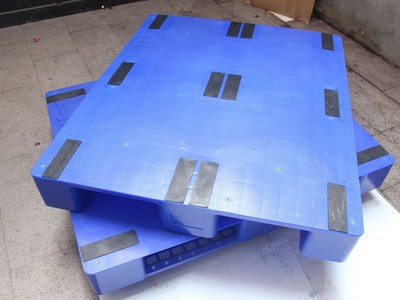 Pallet Nhựa và Sóng Nhựa 12