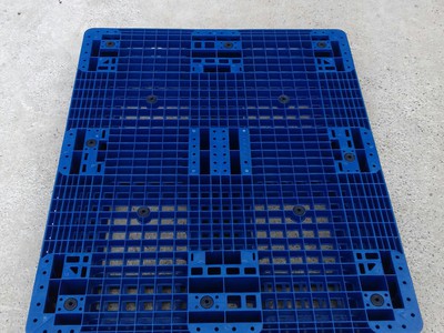 Pallet Nhựa và Sóng Nhựa 19