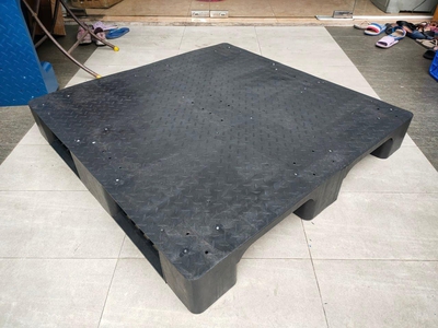 Pallet Nhựa và Sóng Nhựa 1