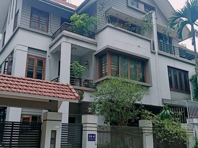 Biệt thự vip linh đàm hoàng mai 242m2, 4 tầng, mặt tiền, vỉa hè, đường cực rộng, giá 28 tỷ. 0