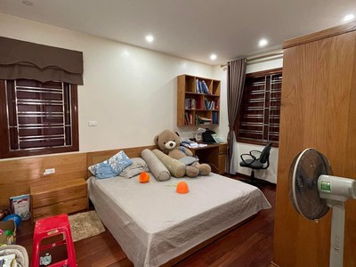 Biệt thự vip linh đàm hoàng mai 242m2, 4 tầng, mặt tiền, vỉa hè, đường cực rộng, giá 28 tỷ. 2