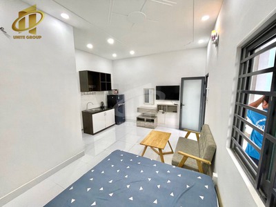 Cho thuê căn hộ full nội thất có ban công thoáng mát ngay tại Nguyễn Thị Huỳnh, Phú Nhuận 2