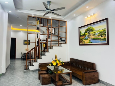 Bán nhà 2 tầng ngõ phố An Ninh, TP HD, 62.5m2, 3 ngủ, thiết kế đẹp, giá tốt, trung tâm 1