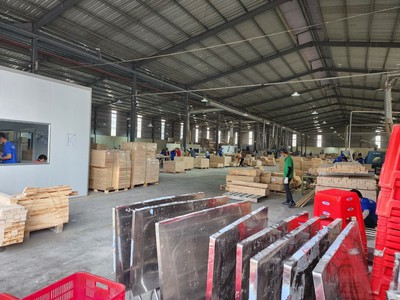 Cho thuê nhà xưởng khuôn viên 3.600 m2 tại CCN Tân Uyên, Bình Dương. 2