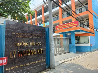 Bán sim vip tứ 6 Viettel đẹp. 7913
