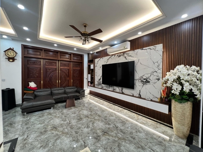 Nhà đẹp ngõ thông cầu giấy 78m 5t, sân cổng, thiết kế tinh tế, 12.58 tỷ 1