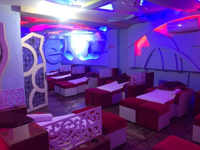 Chính chủ đi nước ngoài cần sang tiệm massage food biroen 325 trương công định. 2