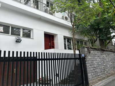 Cho thuê nhà biệt thự 250m2 4 tầng tại ngọc thuỵ, long biên, hà nội 1