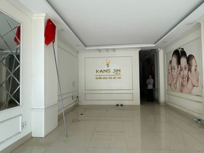 Nhà đẹp - giá cực tốt - chính chủ cần bán gấp nhà 238 nguyễn tất thành, pleiku 1