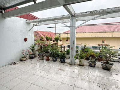 Bán nhà chợ hàng mới, diện tích 49m 4 tầng ngõ cực nông giá 3.05 tỉ 3