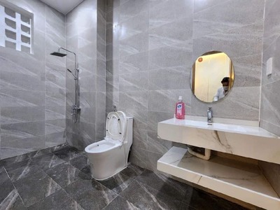 Bán nhà 3 tầng mặt tiền Lê Văn Sĩ còn rất mới 5