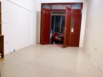 Bán nhà giáp nhị, thịnh liệt. nhà đẹp ở ngay, gần ô tô, giá rẻ 1