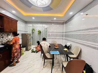 Bán sim vip tứ 6 Viettel đẹp. 8204