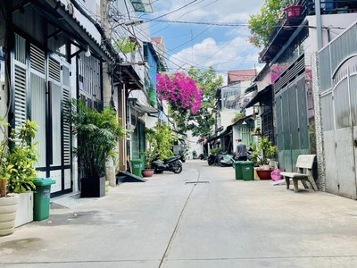 Bán sim vip tứ 6 Viettel đẹp. 8831