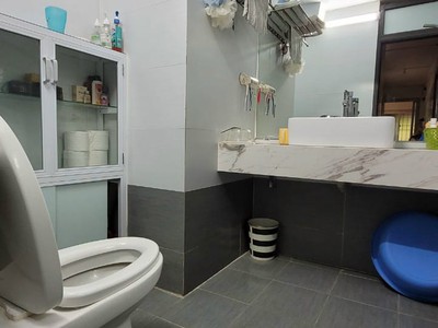 Cần bán nhà đống đa - chùa bộc - khu vực hiếm nhà bán - tập thể tầng 3 - gần phố - hơn 2 tỷ 3