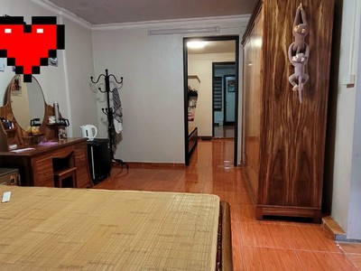 Cần bán nhà đống đa - chùa bộc - khu vực hiếm nhà bán - tập thể tầng 3 - gần phố - hơn 2 tỷ 2