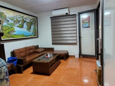 Cần bán nhà đống đa - chùa bộc - khu vực hiếm nhà bán - tập thể tầng 3 - gần phố - hơn 2 tỷ 0