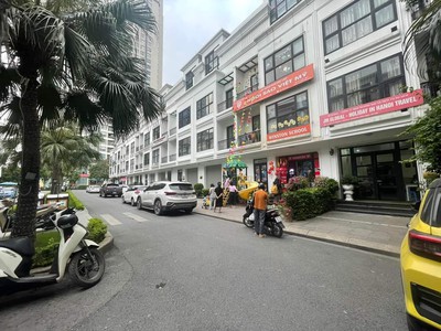 Bán sim vip tứ 6 Viettel đẹp. 8648