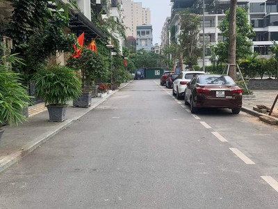 Bán sim vip tứ 6 Viettel đẹp. 9275