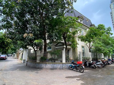 Bán sim vip tứ 6 Viettel đẹp. 8422