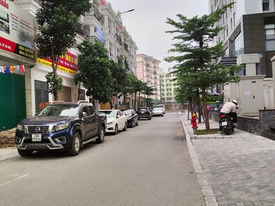 Bán sim vip tứ 6 Viettel đẹp. 8542