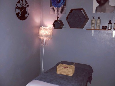 Cho thuê tầng 2 mặt đường phố lạc trung gần toà vtc 23 phù hợp cho ai có nhu làm về body và gội 2