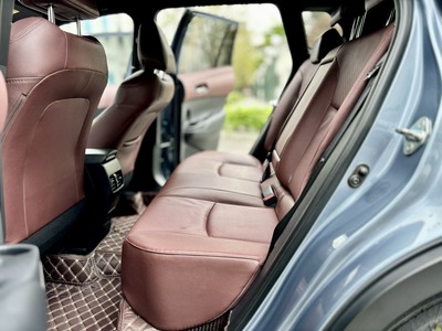 Bán Xe Corolla Cross 1.8v - 2021 - Giá 750 Triệu . 3