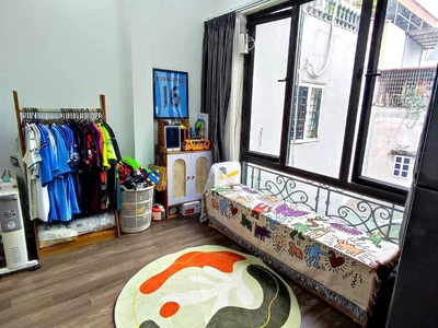 37M2 5 tầng mới đẹp gần phố Ngõ thông TT HBT Kim Ngưu Chỉ hơn 5 tỷ. 4