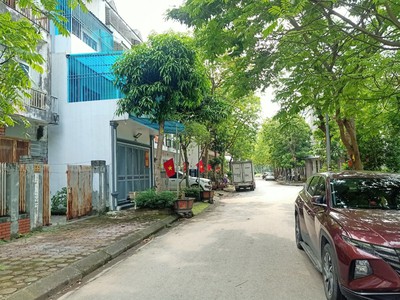 Bán sim vip tứ 6 Viettel đẹp. 9753