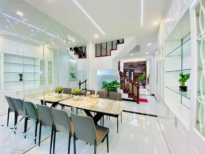 Bán nhà lạc trung- 4 tầng- nội thất xịn xò- ngõ thông rộng- 10m ra ô tô 40m - 5.5 tỷ 1