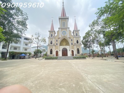 Đất kiệt âu cơ , diện tích khủng , ngang 12m 0