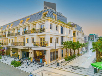 Cắt lổ   bán ngay nhà biệt thự 3,5 lầu, ngay trung tâm hải châu, 120m2 đất 3