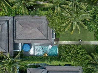 Định cư mỹ   nên Bán gấp biệt thự biển siêu vip Premier 300m2, ngay trung tâm, full nội thất 8