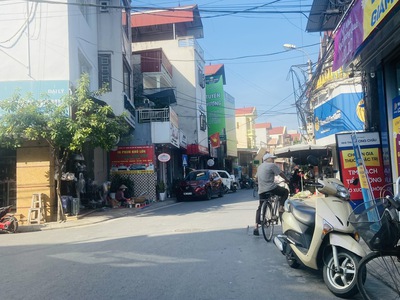 6,x tỷ có ngay 86m2 đất cách cầu nhật tân 3 phút 2