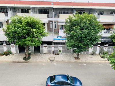 Bán nhà 3 tầng khu đô thị VSIP Quảng Ngãi an ninh 24/24 1