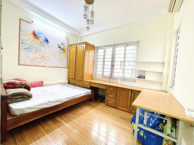Bán nhà thuỵ khuê 50m2, 5t, mt6m, 6.0 tỷ, tây hồ, gần phố. 4
