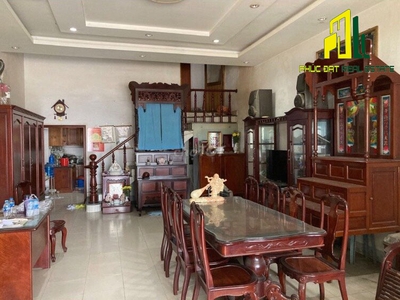 Bán nhà 120m2 mặt tiền đường bùi hữu nghĩa ngang 6 mét,gần ubnd phường 1